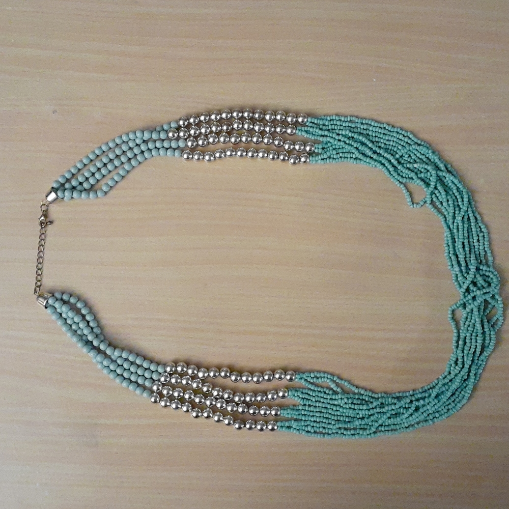 16 in green and gold beaded necklace
